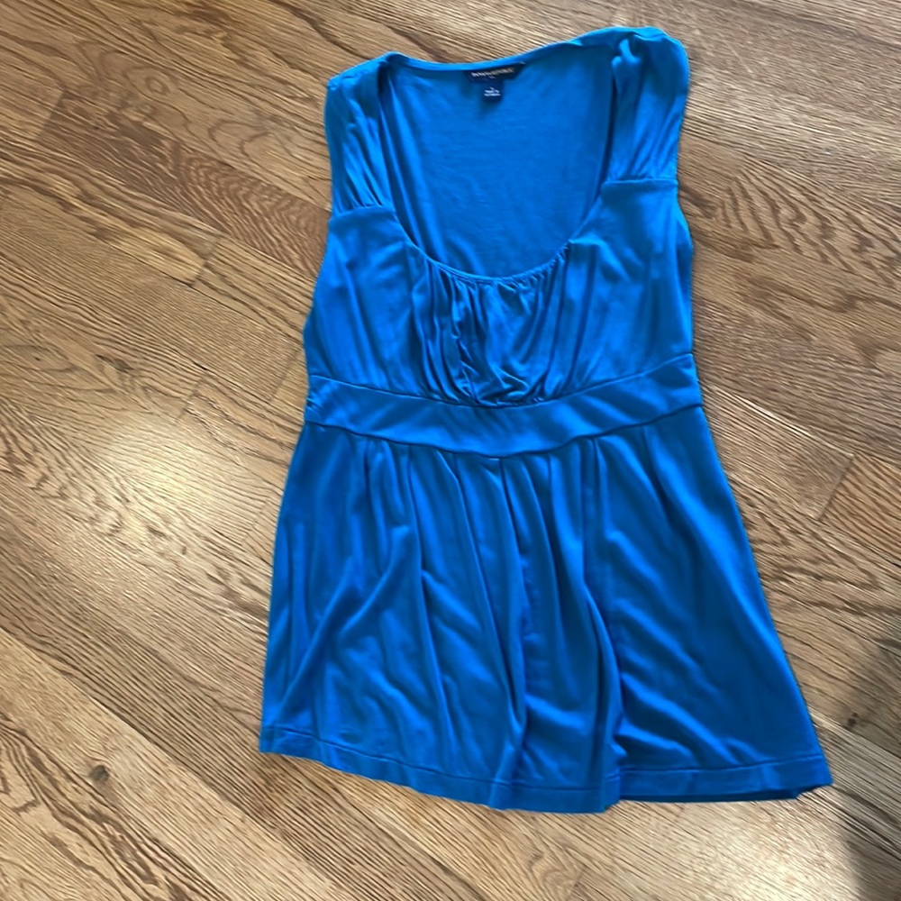 Womens size small Banana Republic sleeveless top